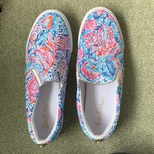 Lilly sneakers! Size 8.5 and super comfy.